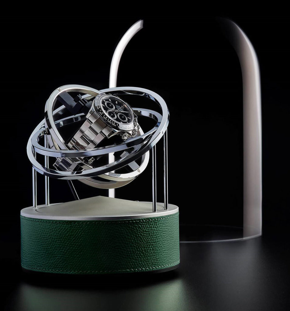 Bernard-Favre-Silver-base-Silver-rings-Green-leather Bernard Favre